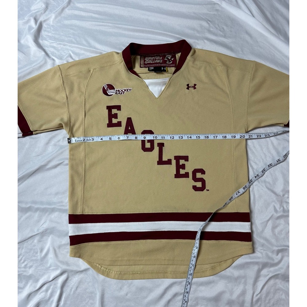 Under Armour Boston College Eagles Hockey East Youth Jersey Gold Loose Fit YMed - Picture 13 of 14